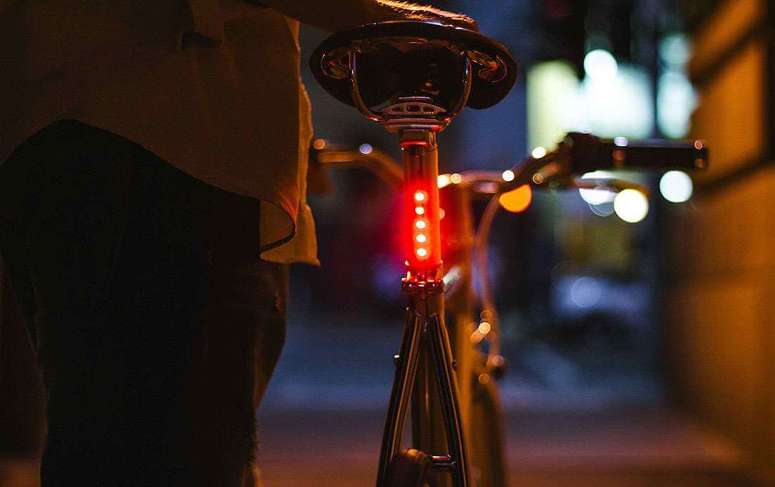 LED-zadelpen voor veilig fietsen in de winter LED-zadelpen voor veilig fietsen in de winter