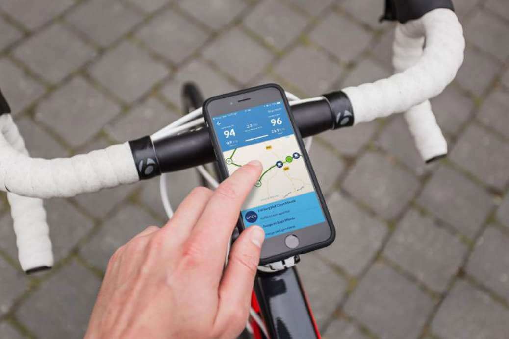 Smartphone verbod fiets: Fietsroute App & telefoonhouder blijft Smartphone verbod fiets: Fietsroute App & telefoonhouder blijft